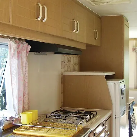 Gorgeous Stacaravan In 캠프장