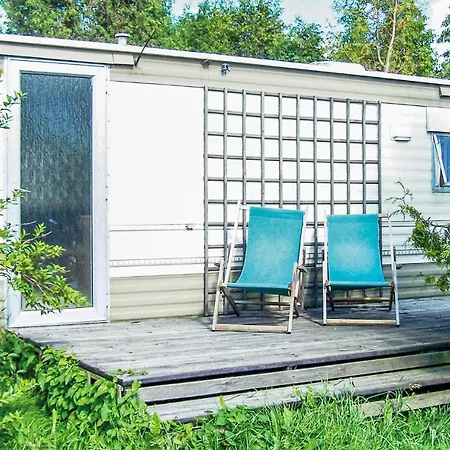 Gorgeous Stacaravan In 캠프장